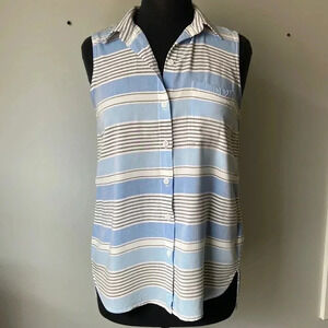 Beach Lunch Lounge  Sleeveless Button Down